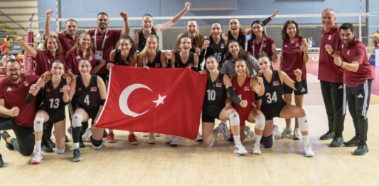 Italia ko in finale: la Turchia vince 3-0 La Turchia domina la finale e supera l’Italia con un netto 3-0, conquistando il successo nel torneo.